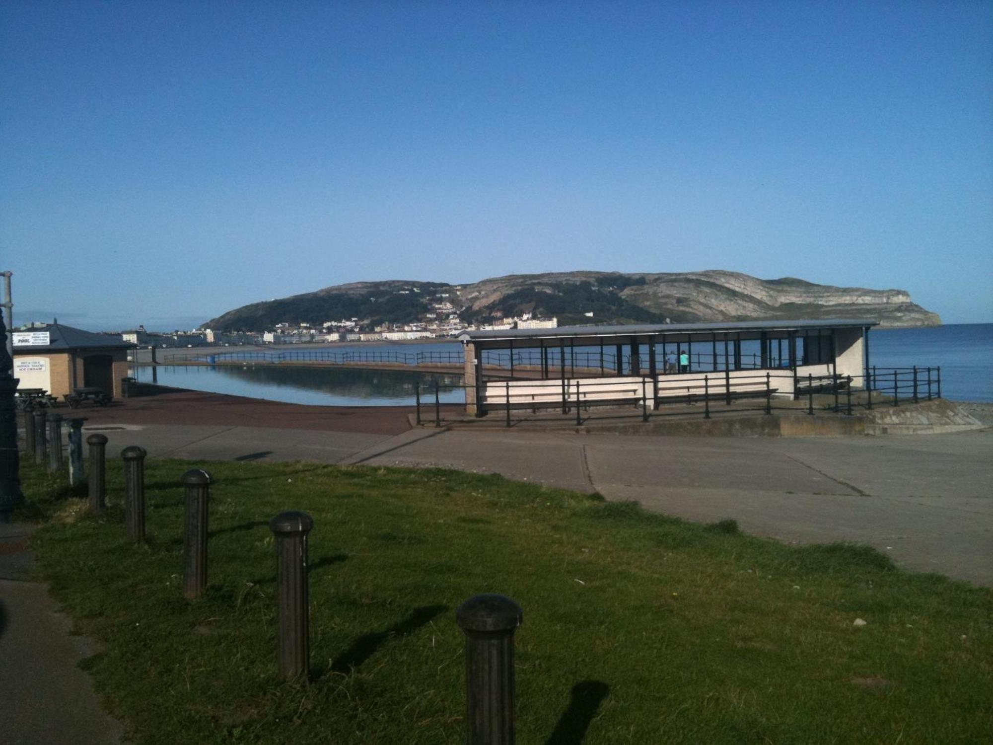 Glascoed Guest House Llandudno Exterior photo